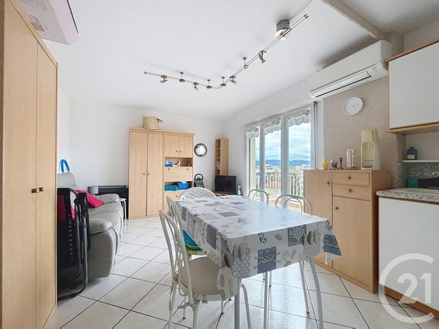 Appartement F2 à vendre - 2 pièces - 28.63 m2 - FREJUS - 83 - PROVENCE-ALPES-COTE-D-AZUR - Century 21 Sud Habitat