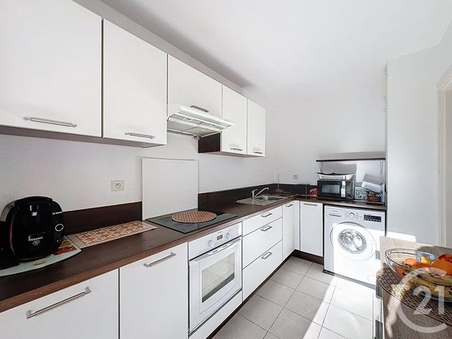 Appartement T3 à vendre - 3 pièces - 82.53 m2 - ST RAPHAEL - 83 - PROVENCE-ALPES-COTE-D-AZUR - Century 21 Sud Habitat