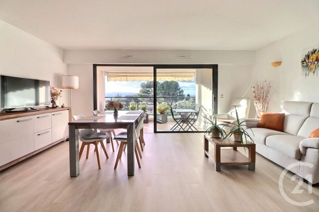 Appartement F3 à vendre - 3 pièces - 77.28 m2 - ST RAPHAEL - 83 - PROVENCE-ALPES-COTE-D-AZUR - Century 21 Sud Habitat