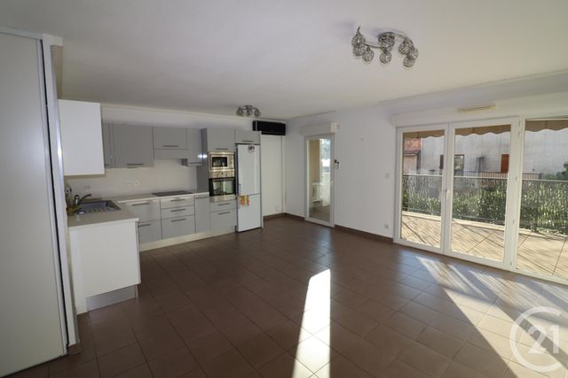 Appartement F3 à vendre - 3 pièces - 65.54 m2 - FREJUS - 83 - PROVENCE-ALPES-COTE-D-AZUR - Century 21 Sud Habitat