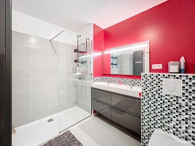 Appartement F2 à vendre - 2 pièces - 51.33 m2 - ST RAPHAEL - 83 - PROVENCE-ALPES-COTE-D-AZUR - Century 21 Sud Habitat