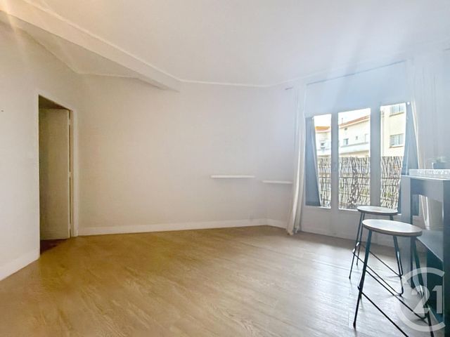 Appartement Studio à vendre - 1 pièce - 22.12 m2 - FREJUS - 83 - PROVENCE-ALPES-COTE-D-AZUR - Century 21 Sud Habitat