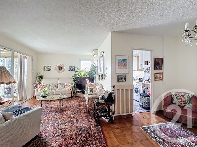 Appartement T3 à vendre - 3 pièces - 67.23 m2 - FREJUS - 83 - PROVENCE-ALPES-COTE-D-AZUR - Century 21 Sud Habitat
