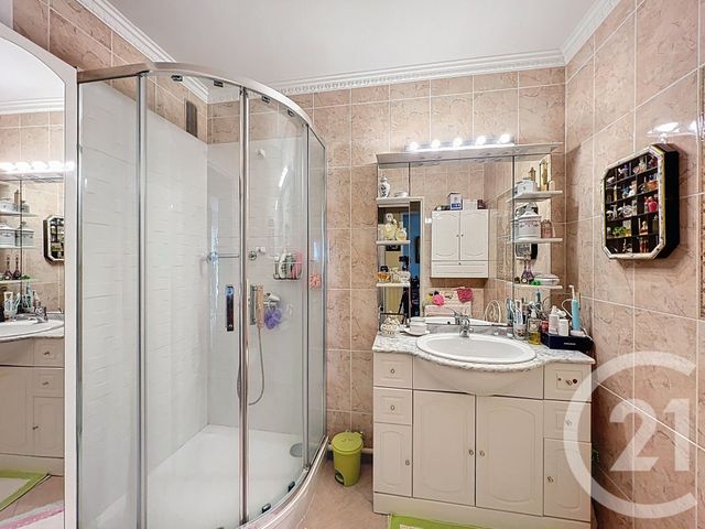 Appartement T3 à vendre - 3 pièces - 67.23 m2 - FREJUS - 83 - PROVENCE-ALPES-COTE-D-AZUR - Century 21 Sud Habitat