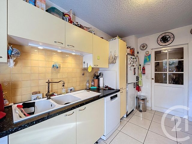 Appartement F4 à vendre - 4 pièces - 87.29 m2 - FREJUS - 83 - PROVENCE-ALPES-COTE-D-AZUR - Century 21 Sud Habitat