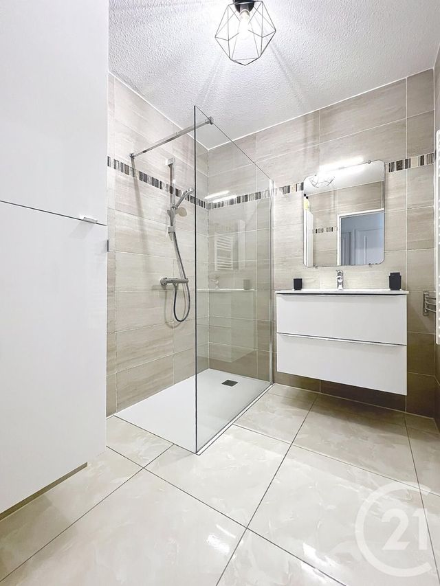 Appartement à vendre - 3 pièces - 61.89 m2 - FREJUS - 83 - PROVENCE-ALPES-COTE-D-AZUR - Century 21 Sud Habitat