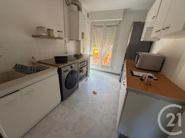 Appartement T4 à vendre - 4 pièces - 72.96 m2 - FREJUS - 83 - PROVENCE-ALPES-COTE-D-AZUR - Century 21 Sud Habitat