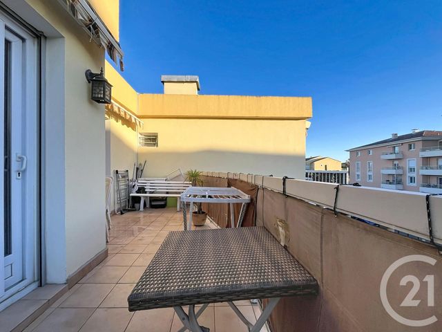 Appartement F2 à vendre - 2 pièces - 57.0 m2 - FREJUS - 83 - PROVENCE-ALPES-COTE-D-AZUR - Century 21 Sud Habitat