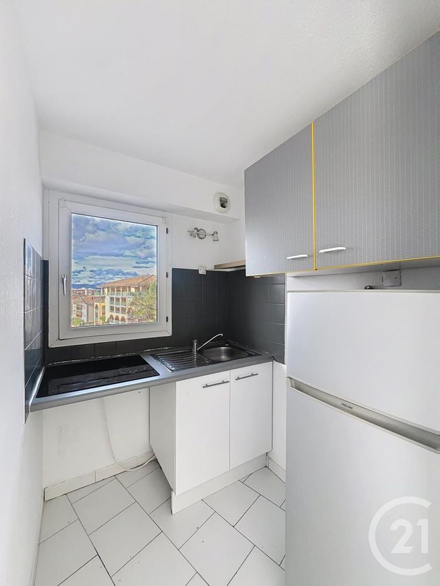 Appartement à vendre - 2 pièces - 30.05 m2 - FREJUS - 83 - PROVENCE-ALPES-COTE-D-AZUR - Century 21 Sud Habitat