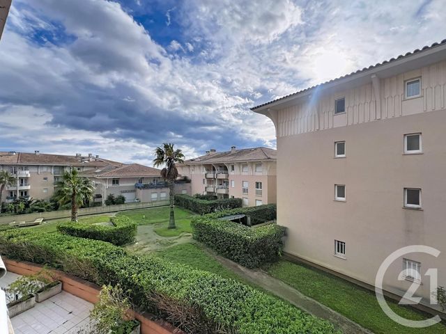 Appartement à vendre - 2 pièces - 30.05 m2 - FREJUS - 83 - PROVENCE-ALPES-COTE-D-AZUR - Century 21 Sud Habitat