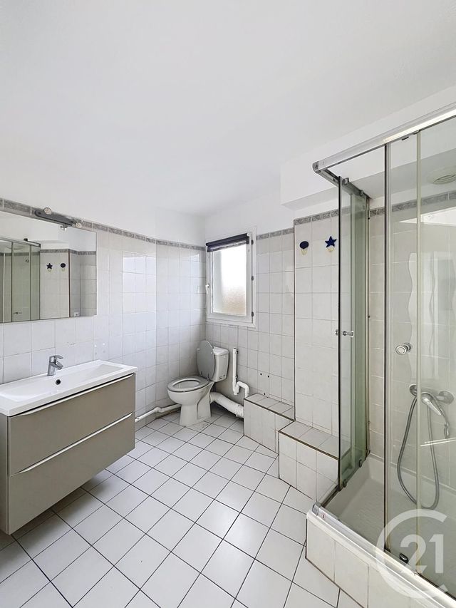 Appartement à vendre - 2 pièces - 30.05 m2 - FREJUS - 83 - PROVENCE-ALPES-COTE-D-AZUR - Century 21 Sud Habitat