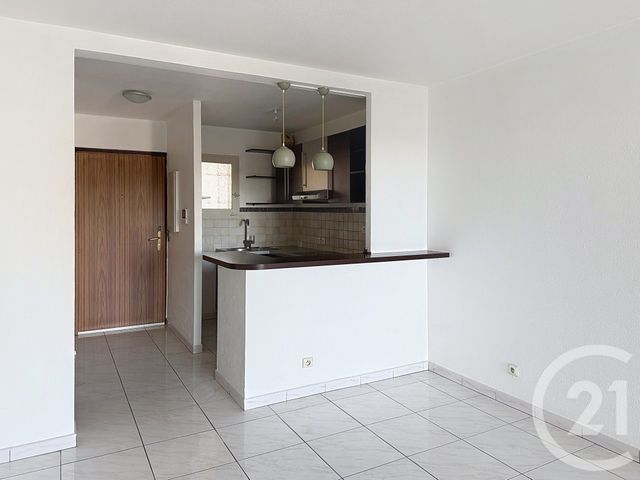 Appartement T2 à vendre - 2 pièces - 42.14 m2 - FREJUS - 83 - PROVENCE-ALPES-COTE-D-AZUR - Century 21 Sud Habitat