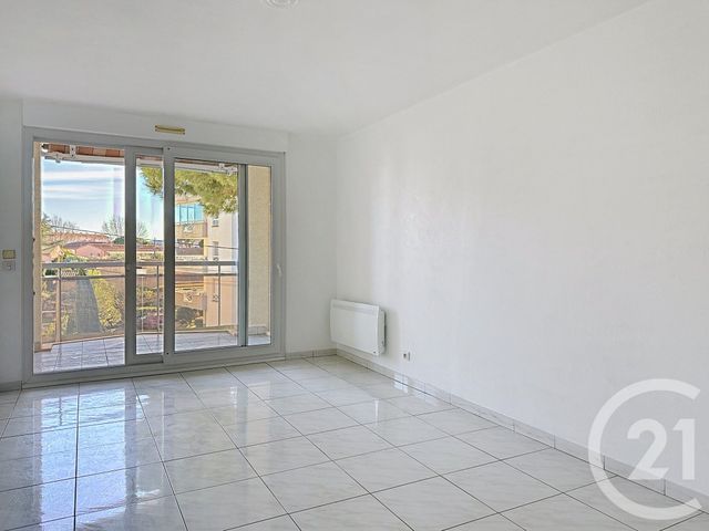 Appartement T2 à vendre - 2 pièces - 42.14 m2 - FREJUS - 83 - PROVENCE-ALPES-COTE-D-AZUR - Century 21 Sud Habitat
