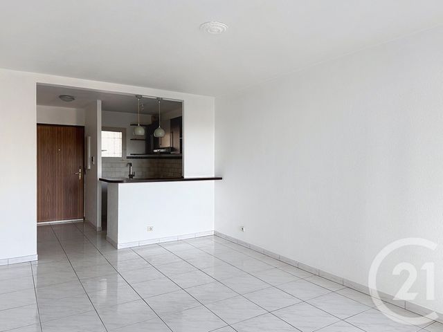 Appartement T2 à vendre - 2 pièces - 42.14 m2 - FREJUS - 83 - PROVENCE-ALPES-COTE-D-AZUR - Century 21 Sud Habitat