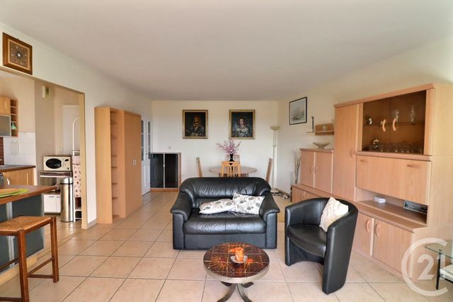 Appartement T3 à vendre - 3 pièces - 75.0 m2 - FREJUS - 83 - PROVENCE-ALPES-COTE-D-AZUR - Century 21 Sud Habitat