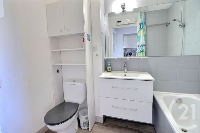Appartement F2 à vendre - 2 pièces - 28.99 m2 - FREJUS - 83 - PROVENCE-ALPES-COTE-D-AZUR - Century 21 Sud Habitat