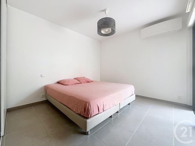 Appartement T2 à vendre - 2 pièces - 46.0 m2 - FREJUS - 83 - PROVENCE-ALPES-COTE-D-AZUR - Century 21 Sud Habitat
