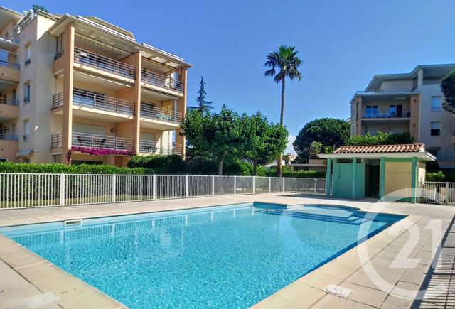 Appartement F3 à vendre - 3 pièces - 68.1 m2 - FREJUS - 83 - PROVENCE-ALPES-COTE-D-AZUR - Century 21 Sud Habitat