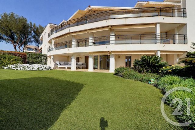 Appartement F3 à vendre - 3 pièces - 100.02 m2 - ST RAPHAEL - 83 - PROVENCE-ALPES-COTE-D-AZUR - Century 21 Sud Habitat
