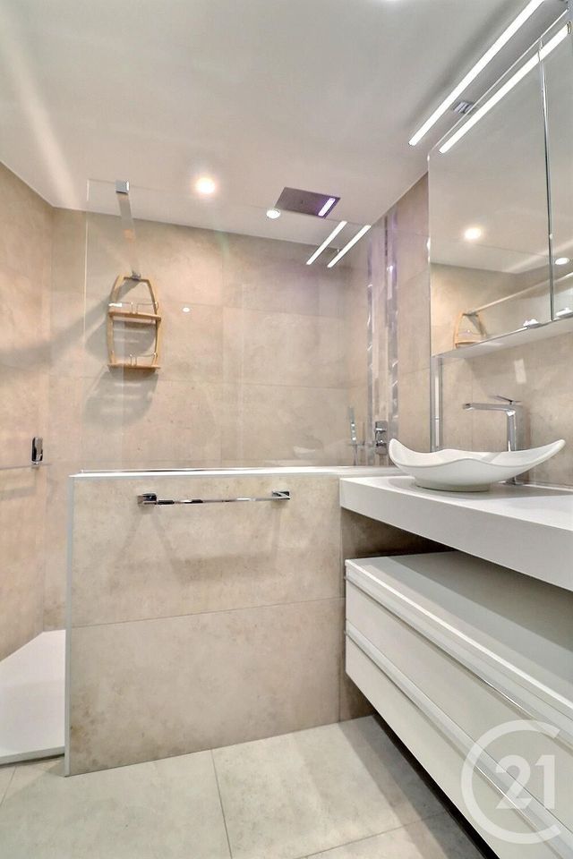 Appartement F3 à vendre - 3 pièces - 100.02 m2 - ST RAPHAEL - 83 - PROVENCE-ALPES-COTE-D-AZUR - Century 21 Sud Habitat