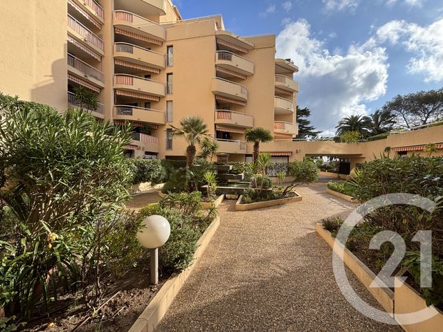 Appartement F2 à vendre ST RAPHAEL