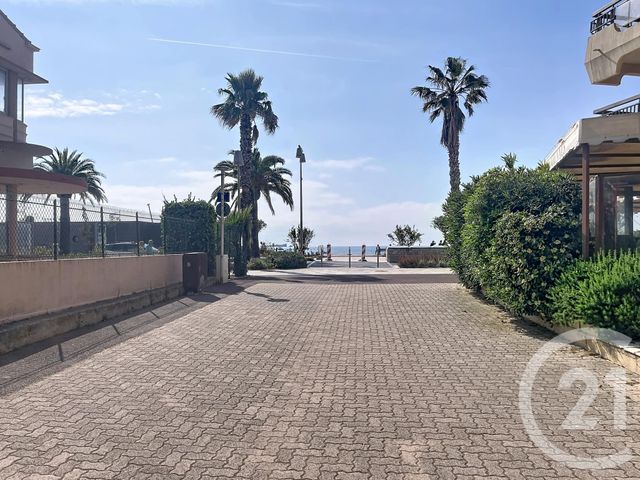 Appartement F2 à vendre - 2 pièces - 38.93 m2 - FREJUS - 83 - PROVENCE-ALPES-COTE-D-AZUR - Century 21 Sud Habitat