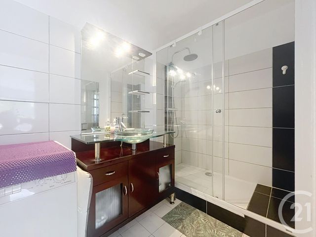 Appartement F2 à vendre - 2 pièces - 38.93 m2 - FREJUS - 83 - PROVENCE-ALPES-COTE-D-AZUR - Century 21 Sud Habitat