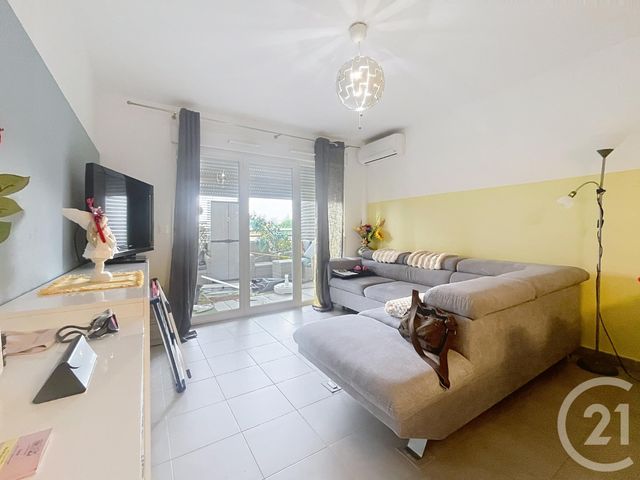 Appartement F3 à vendre ROQUEBRUNE SUR ARGENS