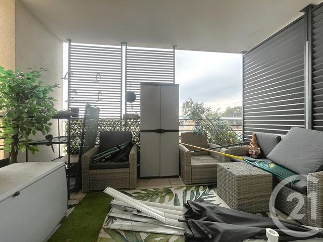 Appartement F3 à vendre - 3 pièces - 58.11 m2 - ROQUEBRUNE SUR ARGENS - 83 - PROVENCE-ALPES-COTE-D-AZUR - Century 21 Sud Habitat