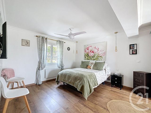 maison à vendre - 5 pièces - 96.6 m2 - ROQUEBRUNE SUR ARGENS - 83 - PROVENCE-ALPES-COTE-D-AZUR - Century 21 Sud Habitat