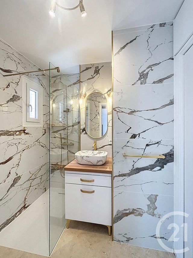 maison à vendre - 5 pièces - 96.6 m2 - ROQUEBRUNE SUR ARGENS - 83 - PROVENCE-ALPES-COTE-D-AZUR - Century 21 Sud Habitat