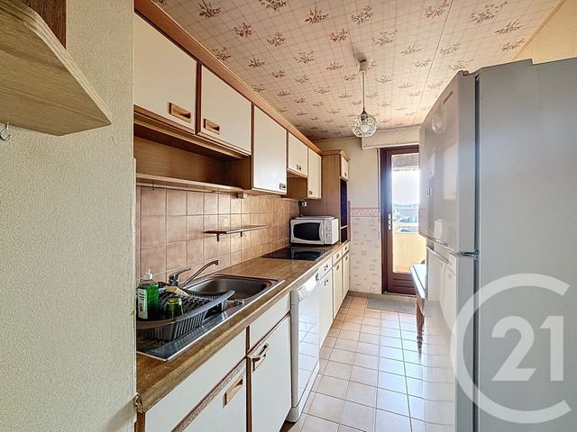 Appartement T3 à vendre - 3 pièces - 63.99 m2 - FREJUS - 83 - PROVENCE-ALPES-COTE-D-AZUR - Century 21 Sud Habitat