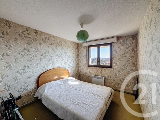 Appartement T3 à vendre - 3 pièces - 63.99 m2 - FREJUS - 83 - PROVENCE-ALPES-COTE-D-AZUR - Century 21 Sud Habitat