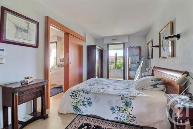 Appartement F3 à vendre - 3 pièces - 85.0 m2 - ST RAPHAEL - 83 - PROVENCE-ALPES-COTE-D-AZUR - Century 21 Sud Habitat