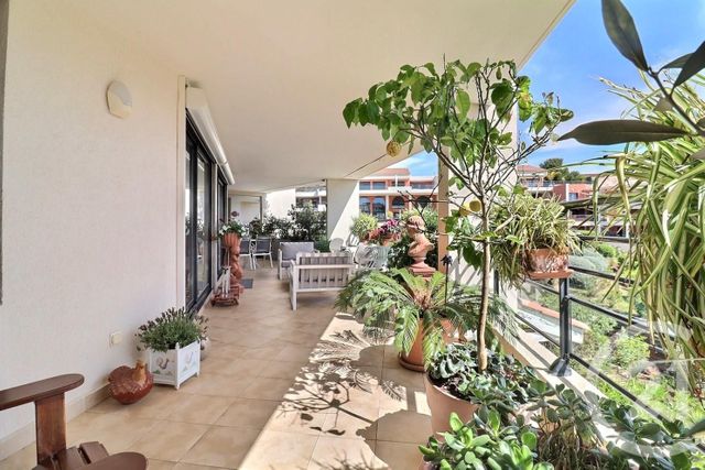 Appartement F3 à vendre - 3 pièces - 85.0 m2 - ST RAPHAEL - 83 - PROVENCE-ALPES-COTE-D-AZUR - Century 21 Sud Habitat
