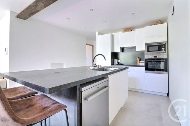 maison à vendre - 5 pièces - 135.45 m2 - ST RAPHAEL - 83 - PROVENCE-ALPES-COTE-D-AZUR - Century 21 Sud Habitat