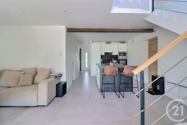 maison à vendre - 5 pièces - 135.45 m2 - ST RAPHAEL - 83 - PROVENCE-ALPES-COTE-D-AZUR - Century 21 Sud Habitat