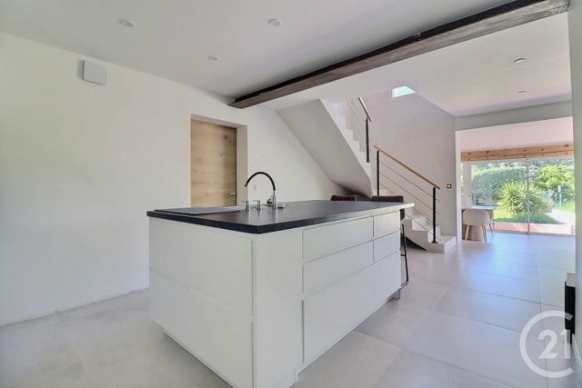 maison à vendre - 5 pièces - 135.45 m2 - ST RAPHAEL - 83 - PROVENCE-ALPES-COTE-D-AZUR - Century 21 Sud Habitat
