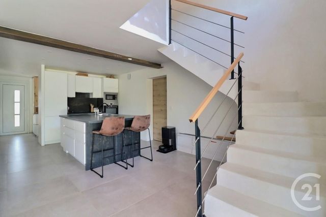 maison à vendre - 5 pièces - 135.45 m2 - ST RAPHAEL - 83 - PROVENCE-ALPES-COTE-D-AZUR - Century 21 Sud Habitat