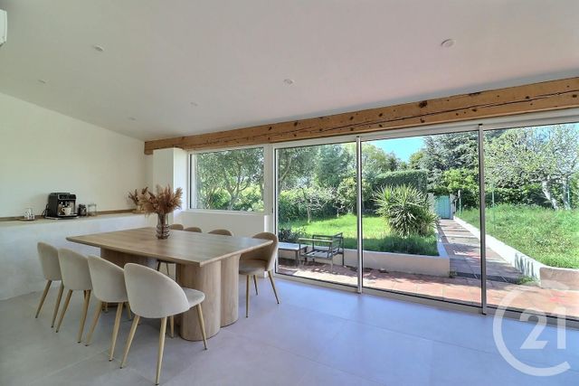 maison à vendre - 5 pièces - 135.45 m2 - ST RAPHAEL - 83 - PROVENCE-ALPES-COTE-D-AZUR - Century 21 Sud Habitat