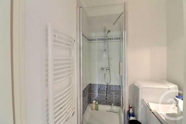 Appartement T3 à vendre - 3 pièces - 68.81 m2 - FREJUS - 83 - PROVENCE-ALPES-COTE-D-AZUR - Century 21 Sud Habitat