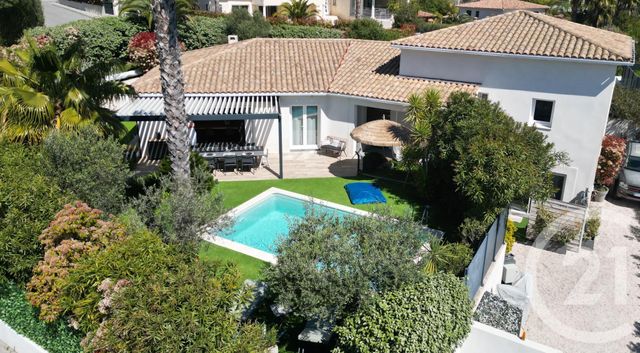 maison à vendre - 6 pièces - 201.54 m2 - FREJUS - 83 - PROVENCE-ALPES-COTE-D-AZUR - Century 21 Sud Habitat