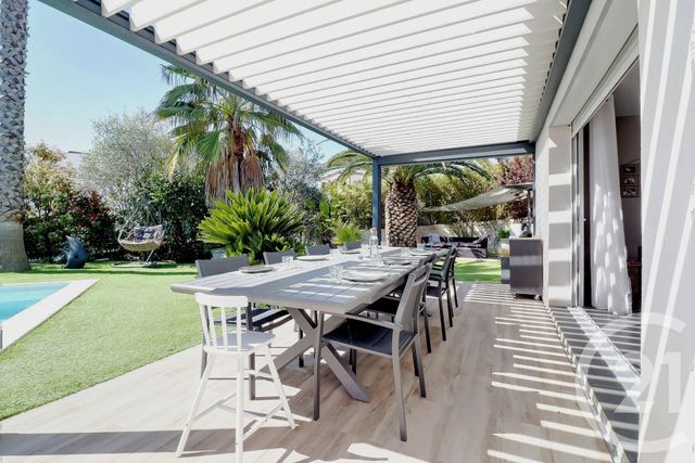 maison à vendre - 6 pièces - 201.54 m2 - FREJUS - 83 - PROVENCE-ALPES-COTE-D-AZUR - Century 21 Sud Habitat