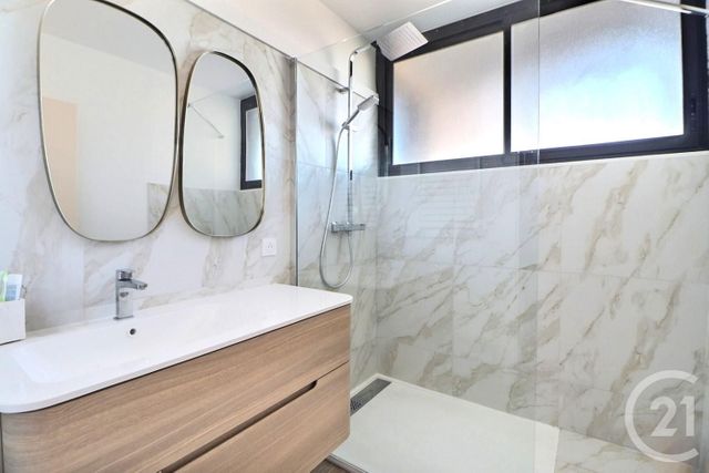 Appartement F3 à vendre - 3 pièces - 64.82 m2 - ST RAPHAEL - 83 - PROVENCE-ALPES-COTE-D-AZUR - Century 21 Sud Habitat