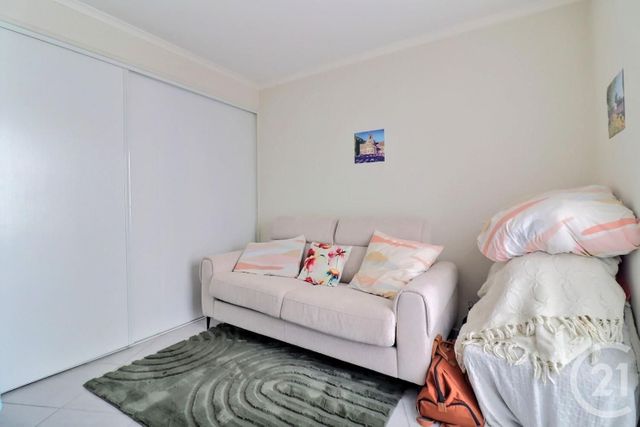 Appartement F3 à vendre - 3 pièces - 61.0 m2 - FREJUS - 83 - PROVENCE-ALPES-COTE-D-AZUR - Century 21 Sud Habitat