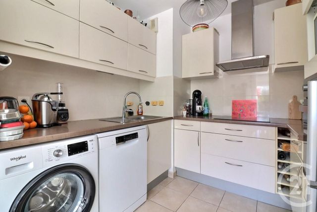 Appartement T4 à vendre - 4 pièces - 81.96 m2 - FREJUS - 83 - PROVENCE-ALPES-COTE-D-AZUR - Century 21 Sud Habitat
