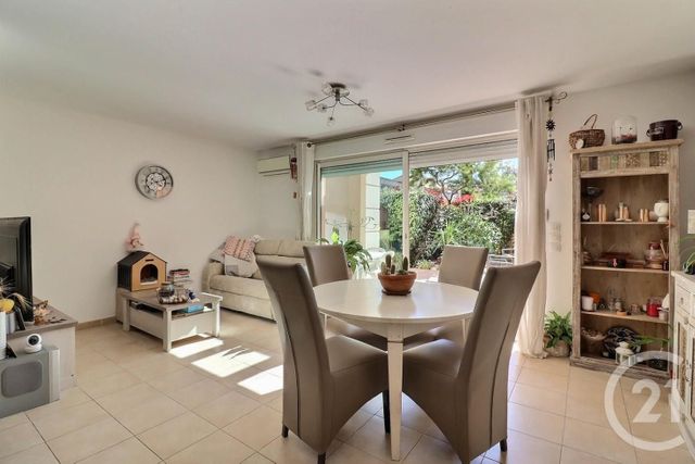 Appartement T4 à vendre - 4 pièces - 81.96 m2 - FREJUS - 83 - PROVENCE-ALPES-COTE-D-AZUR - Century 21 Sud Habitat