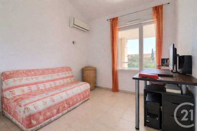 Appartement T4 à vendre - 4 pièces - 81.96 m2 - FREJUS - 83 - PROVENCE-ALPES-COTE-D-AZUR - Century 21 Sud Habitat