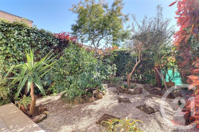 Appartement T4 à vendre - 4 pièces - 81.96 m2 - FREJUS - 83 - PROVENCE-ALPES-COTE-D-AZUR - Century 21 Sud Habitat