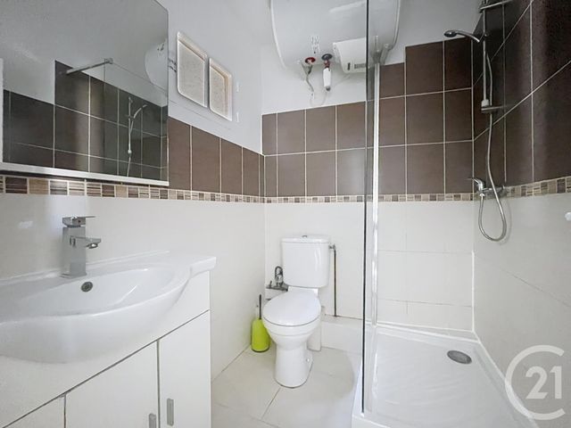 Appartement F2 à vendre - 2 pièces - 40.15 m2 - FREJUS - 83 - PROVENCE-ALPES-COTE-D-AZUR - Century 21 Sud Habitat